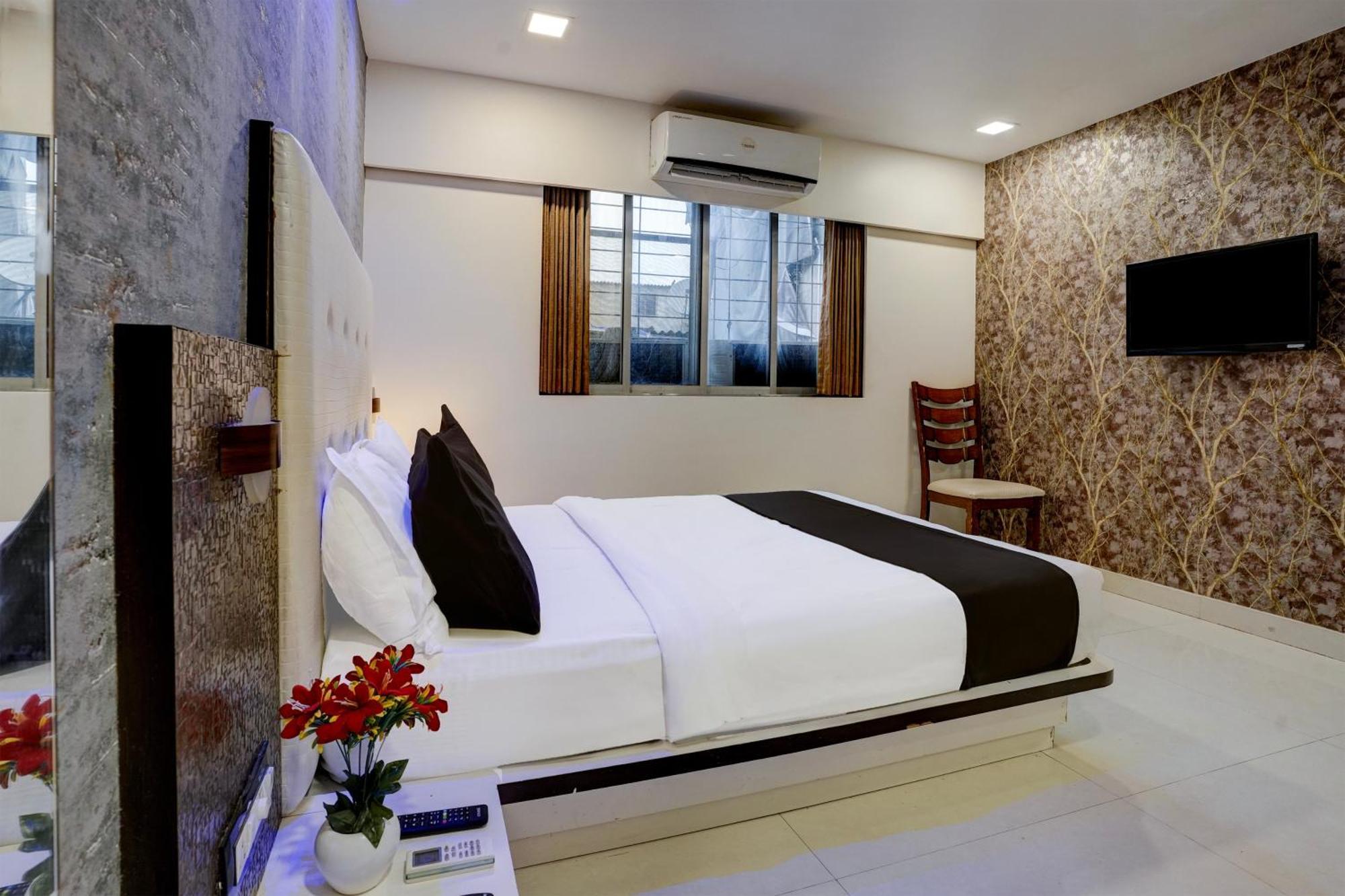 Hotel O Golden Star มุมไบ ภายนอก รูปภาพ