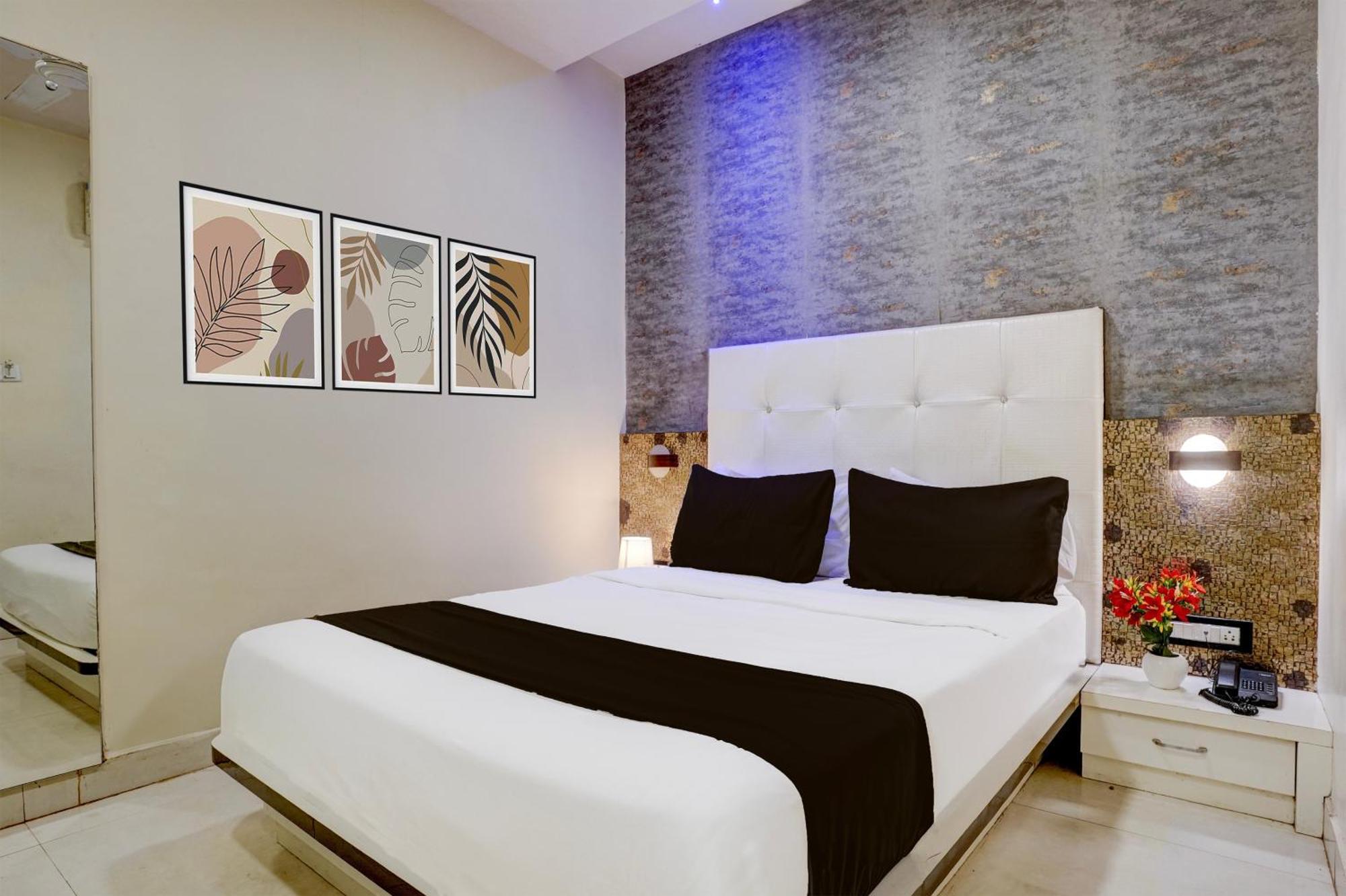 Hotel O Golden Star มุมไบ ภายนอก รูปภาพ