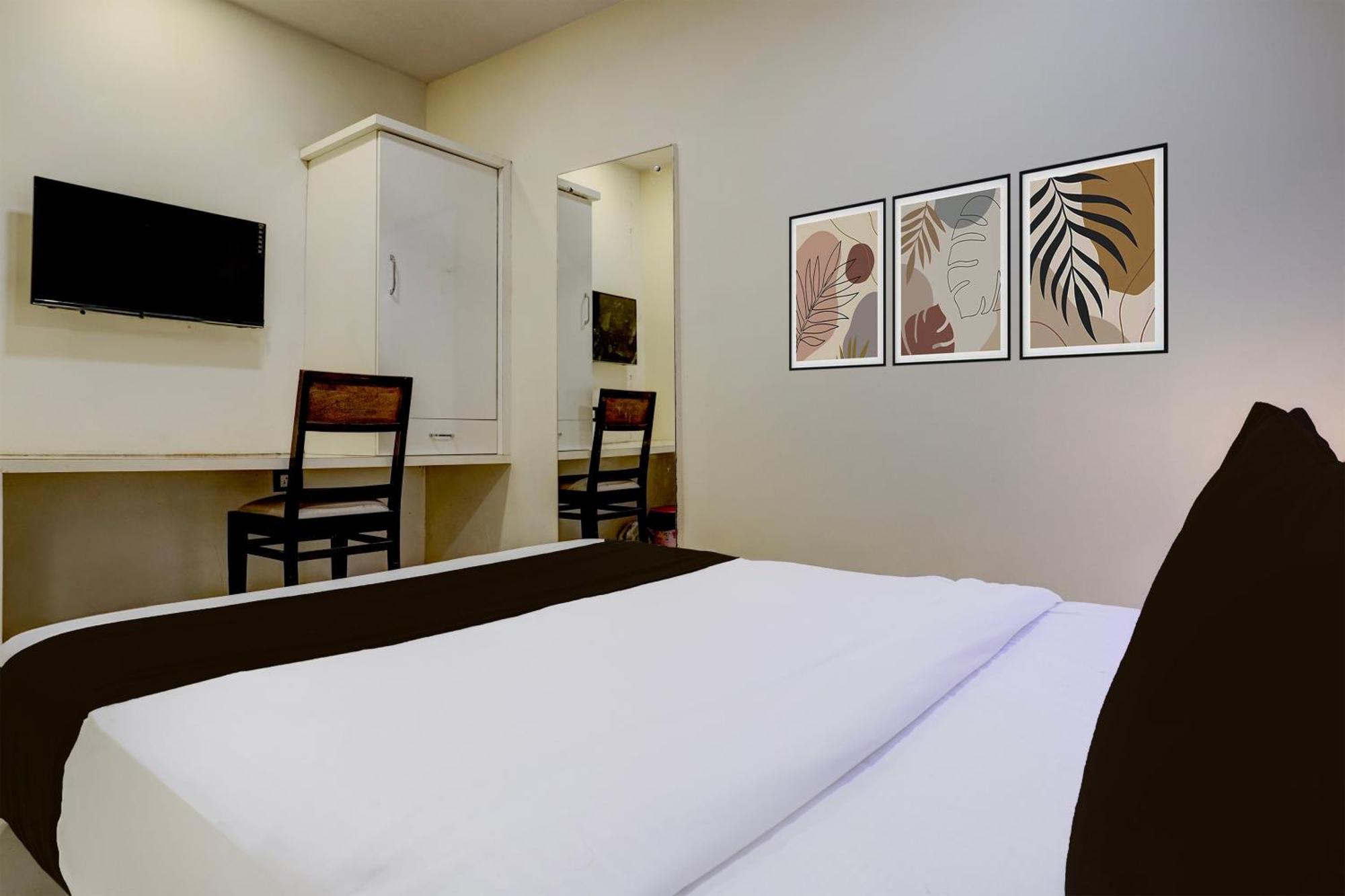Hotel O Golden Star มุมไบ ภายนอก รูปภาพ
